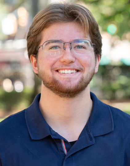 Portrait photo of peer advisor Del Kolstad