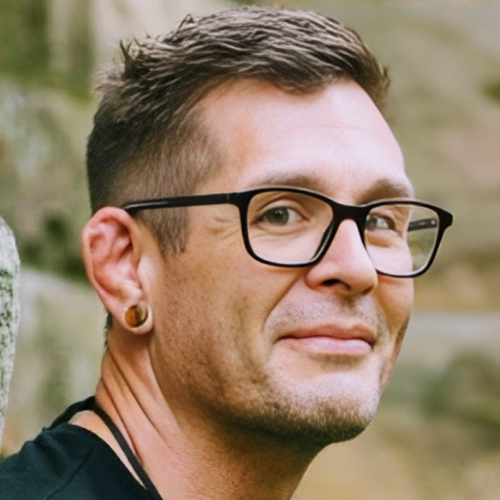 Headshot of Jonathan Heinen