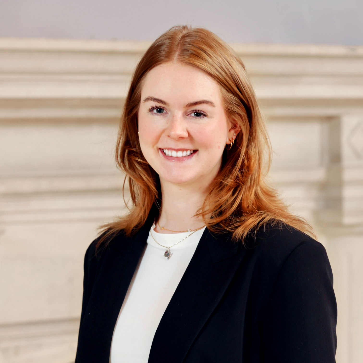 Professional photo of alumna Melissa McLaughlin