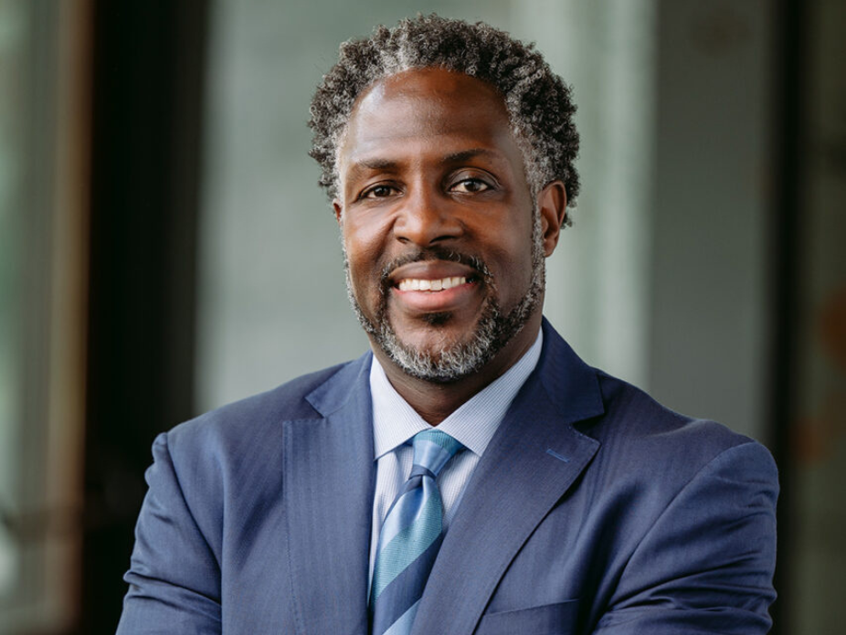 Derrick Williams '99, recipient of the 2024 Honors College Distinguished Alumni Award